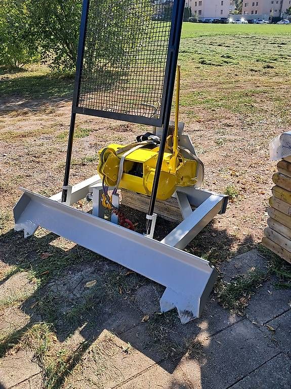 Altro per stoccaggio & trasporto: Forstseilwinde Seilwinde Traktor 3 Punkt – Usato da Wohlen AG venduto da kub_9g95 1