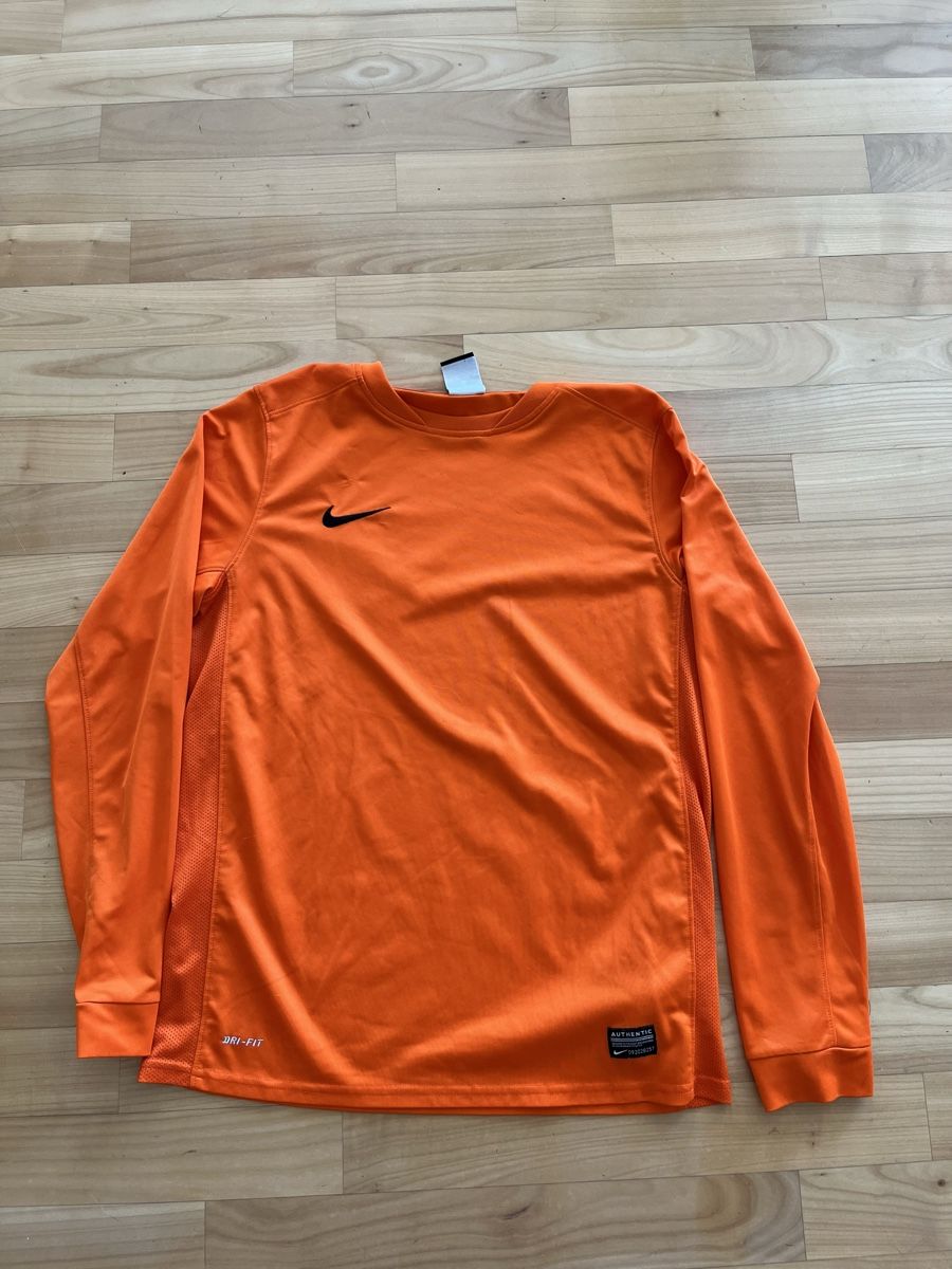 Nike Camicie, T-shirt & Polo: Nike Trainings Shirt – Usato da Berikon venduto da suebro 1