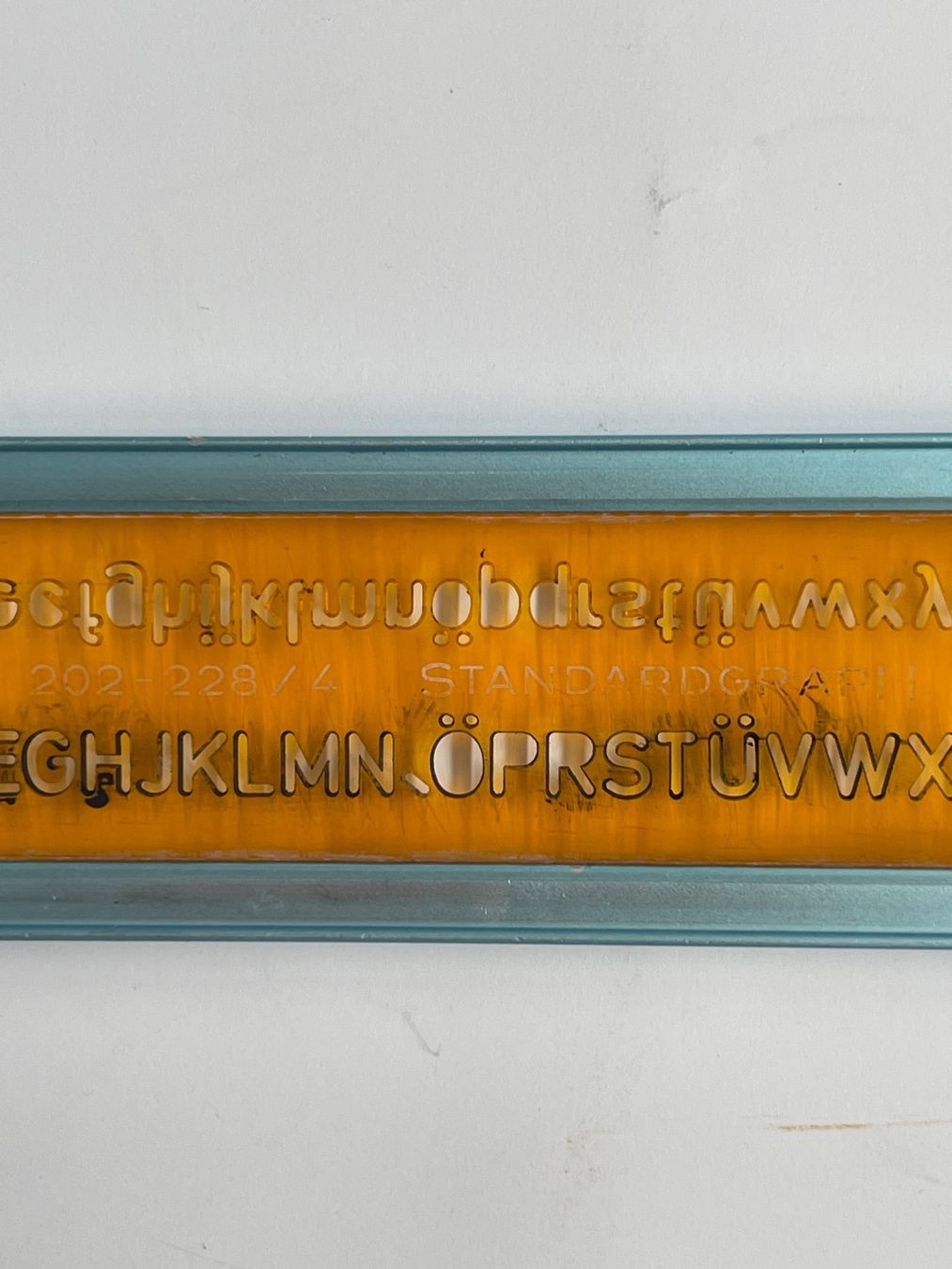 Sciablone: Schreibschablone Standardgraph, Höhe 4 mm, Nr. 8 – Usato da Matzingen venduto da carola71 1