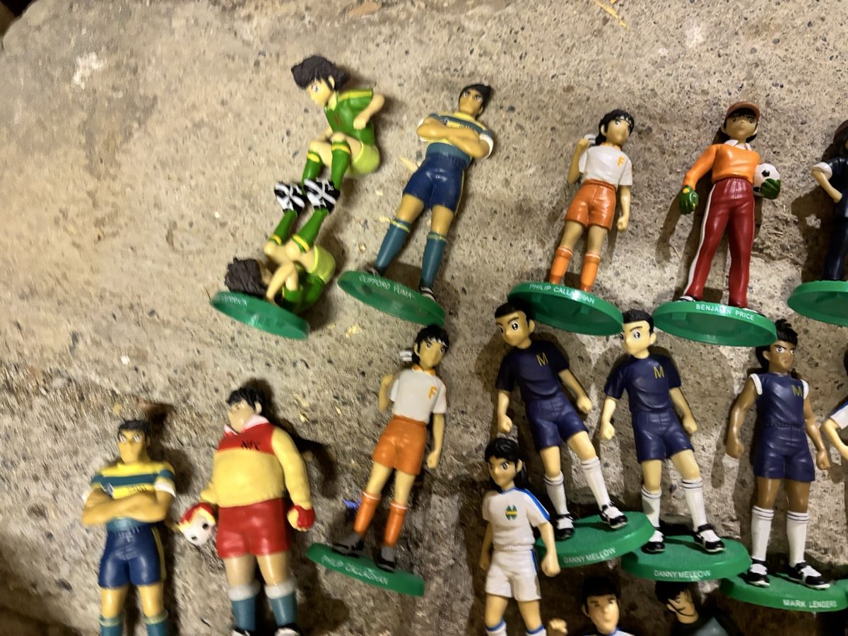 Statuette: Lot de 24 figurines Captain Tsubasa – Usato da Vevey venduto da mar_q6ms 4
