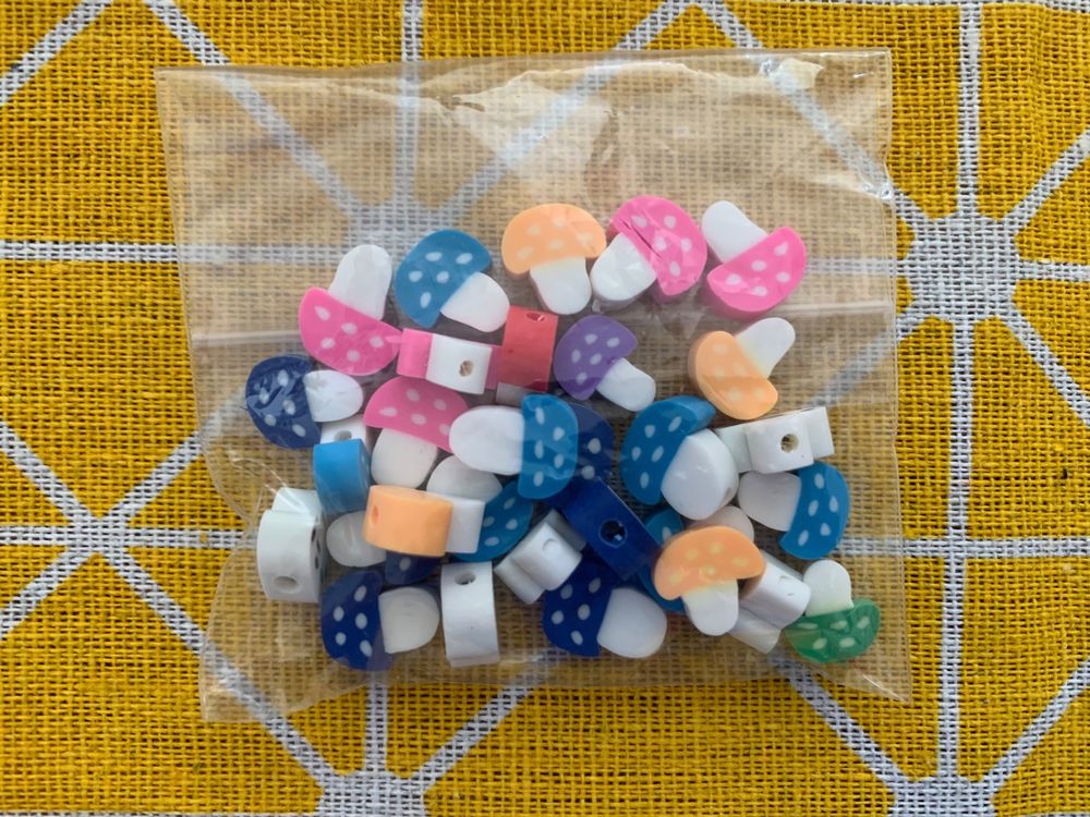 50 Bunte Matte Blumen-Perlen Aus Acryl, Groß & Transparent - 27mm, Perfekt Für DIY & Schmuck