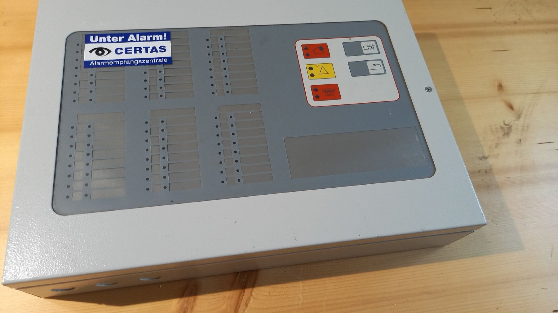 Sistemi d'allarme: Certas Alarmempfangszentrale – Usato da St. Gallen venduto da Bir_Rer 2