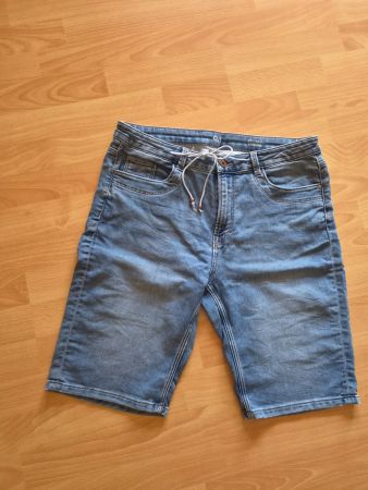 C&A Damen Bermuda Grösse 42 blau neuwertig