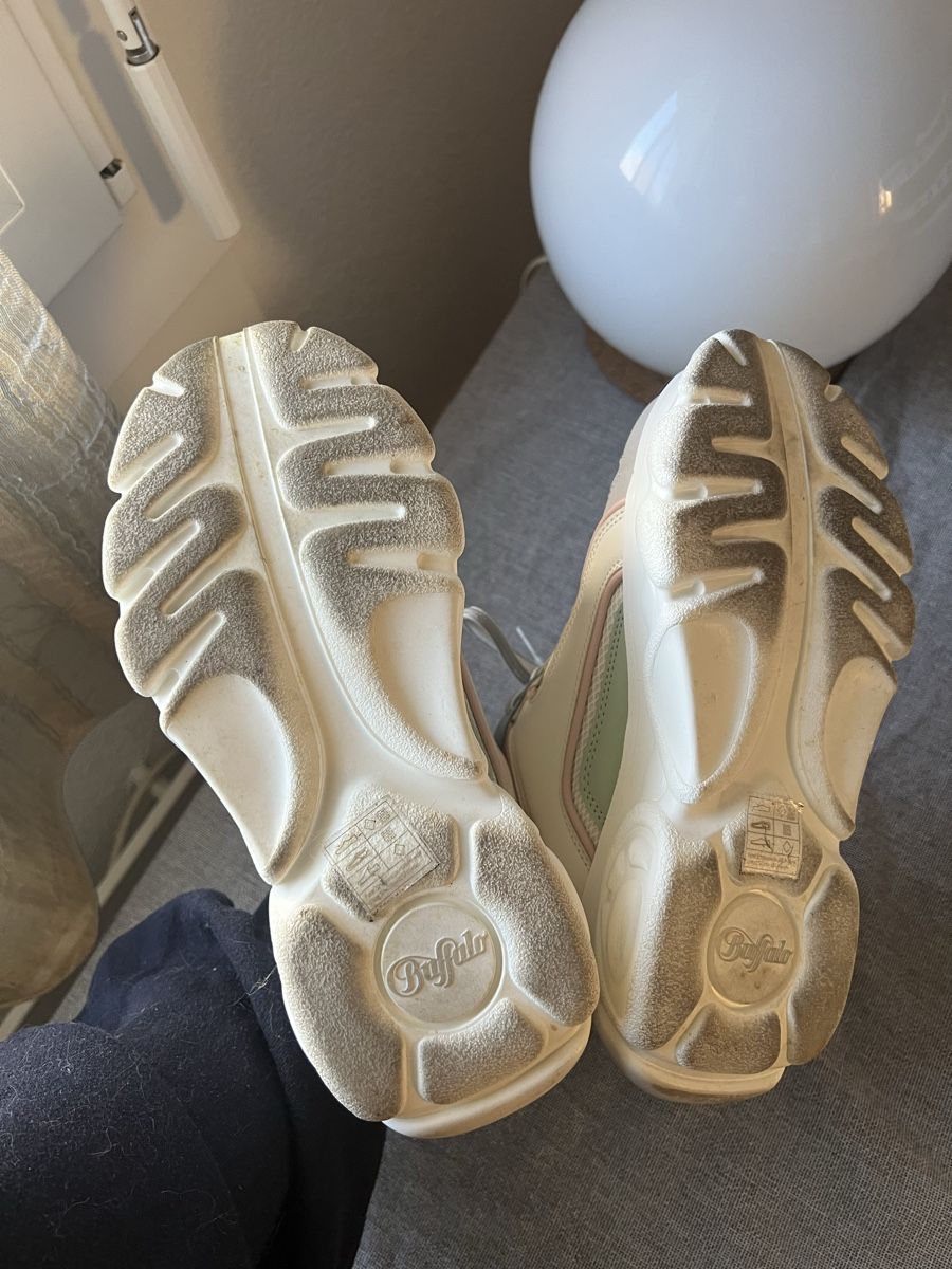 Buffalo Scarpe da donna: Buffalo Sneakers Gr. 36 – Usato da Brittnau venduto da kiimdiana 3