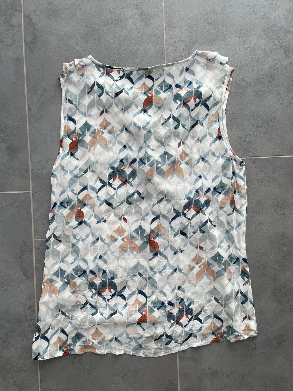 Nile Blusen: Nile Atelier Bluse kurzarm Grösse S – Neu (gemäss Beschreibung) aus Oberwil BL von tara2012 3