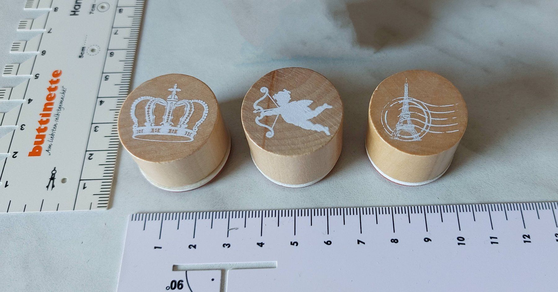 Timbri: 3 Motivstempel Holz Krone Amor Eiffelturm – Usato da Zollikofen venduto da Blackie