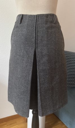 CELINE Paris, jupe en laine, taille 36