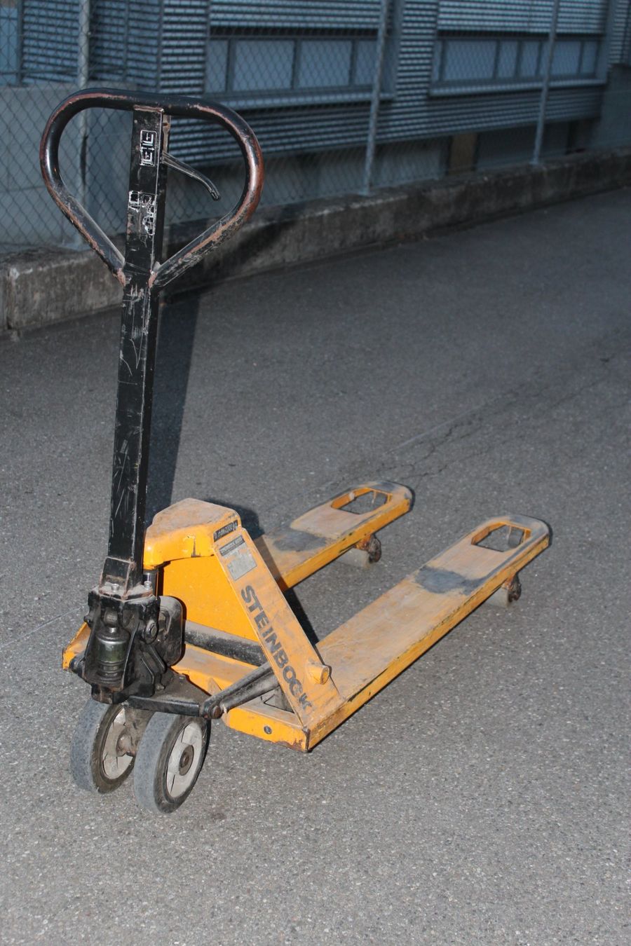 Gabelstapler & Hubwagen: Palettrolli – Gebraucht aus Reitnau von Chrklaus 1