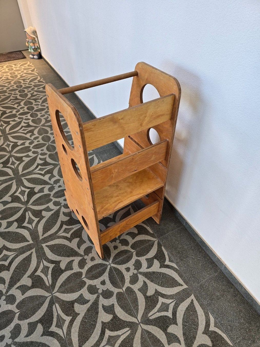 Hochstühle: Lernturm Kitchen Helper – Gebraucht aus Affoltern am Albis von ann_6bd6 1