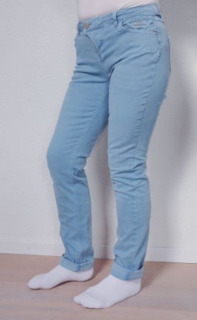 Hellblaue, leichte Damen Sommer-Jeans von Street One, Gr. 27