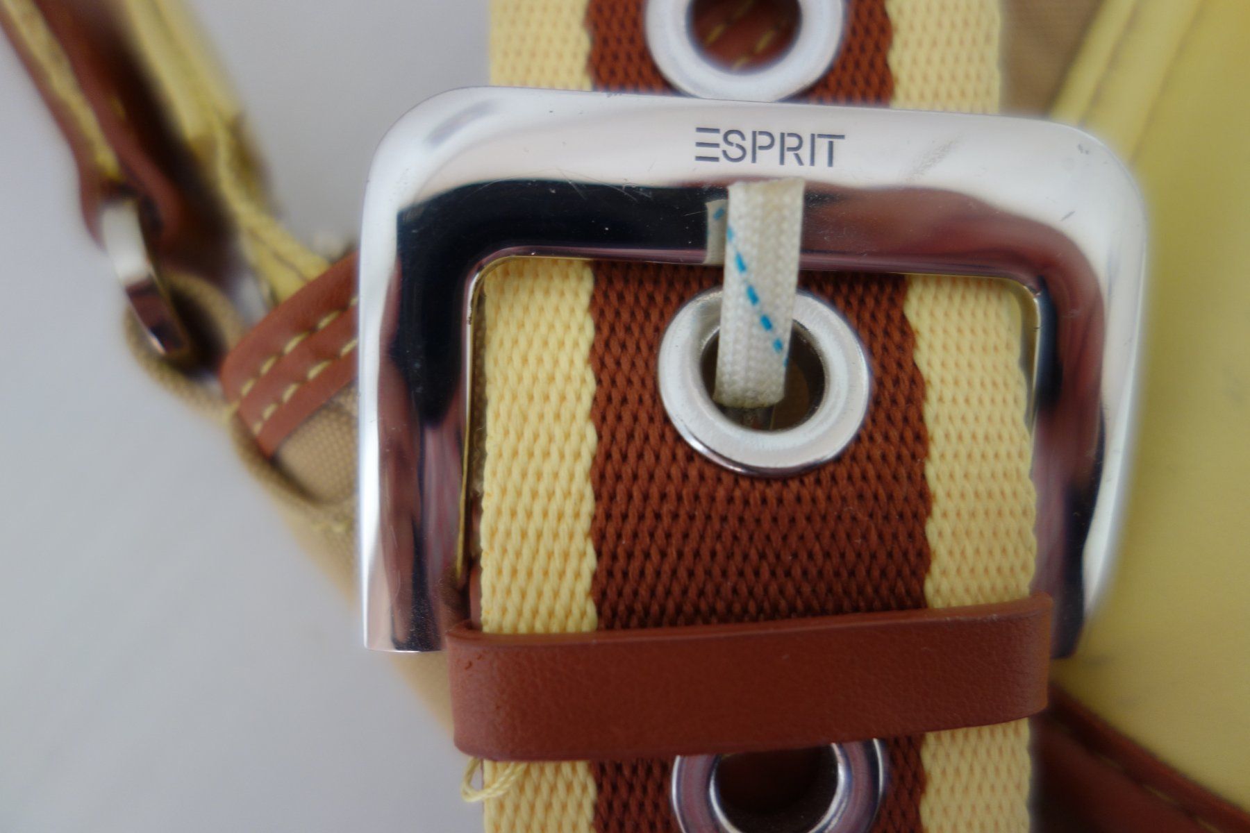Esprit Borse da donna: Handtasche Damen Esprit – Usato da Schachen b Herisau venduto da Locophon 5
