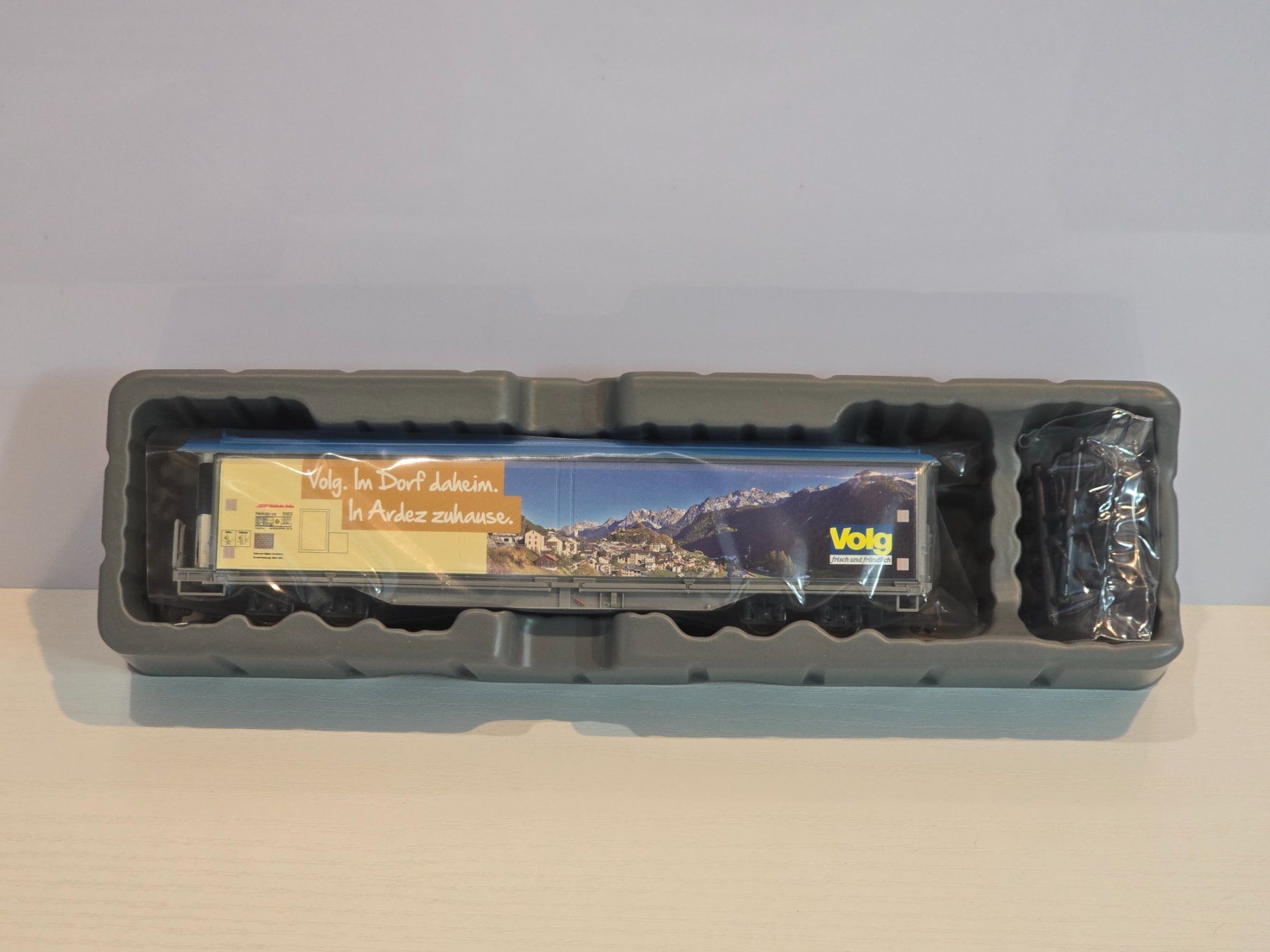 Bemo Modellini di ferrovie: Bemo, 2288163, RhB, Volg, Ardez, Neu – Nuovo e nell'imballaggio originale da Kloten venduto da Nicola2 2
