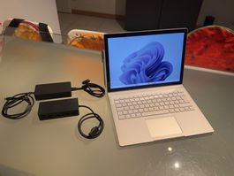 **Microsoft Surface Book, i7, 8GB, 256GB, NVIDIA + Dock**