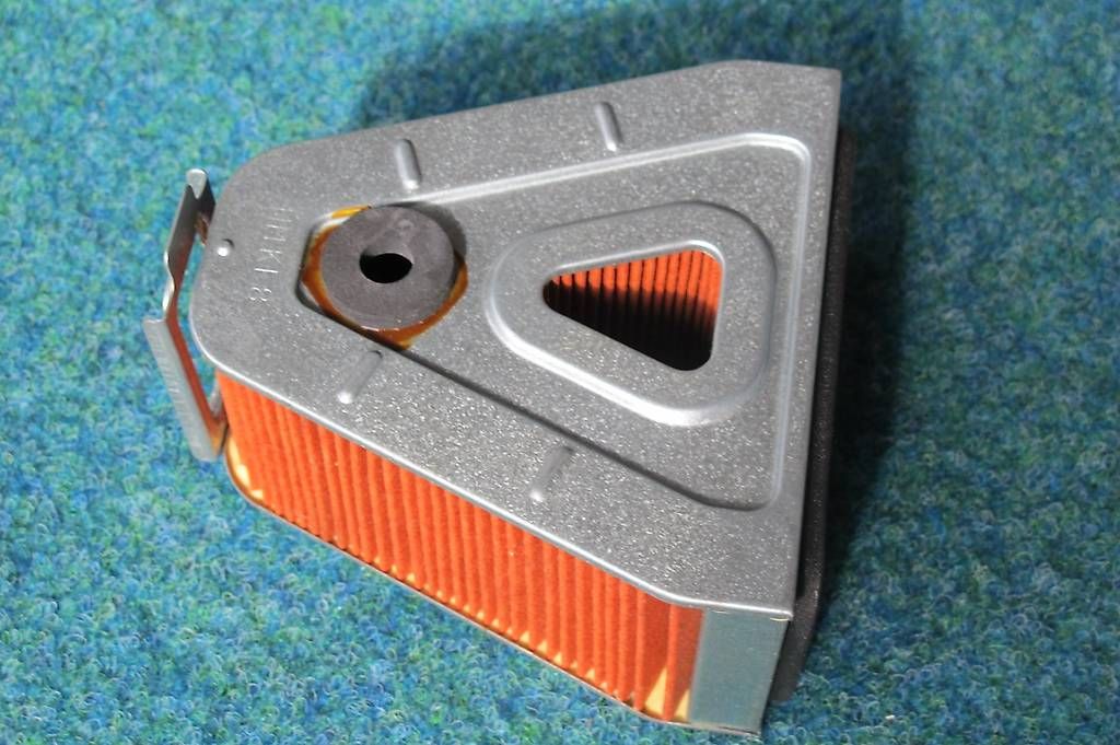 Honda Tutti i ricambio per moto: Honda VT250 Luftfilter NEU – Usato da Escholzmatt venduto da Rebikeling6182Ematt 6