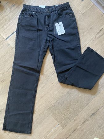 Jeans- High Rise Straight