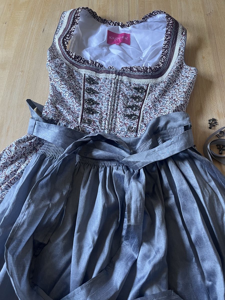 Krüger Vestiti: Dirndl Krüger gr.36 – Usato da Rikon im Tösstal venduto da stupsi99 2