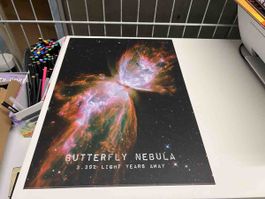 DISPLATE Schmetterling-Nebel kosmisch 3.392 Lichtjahre