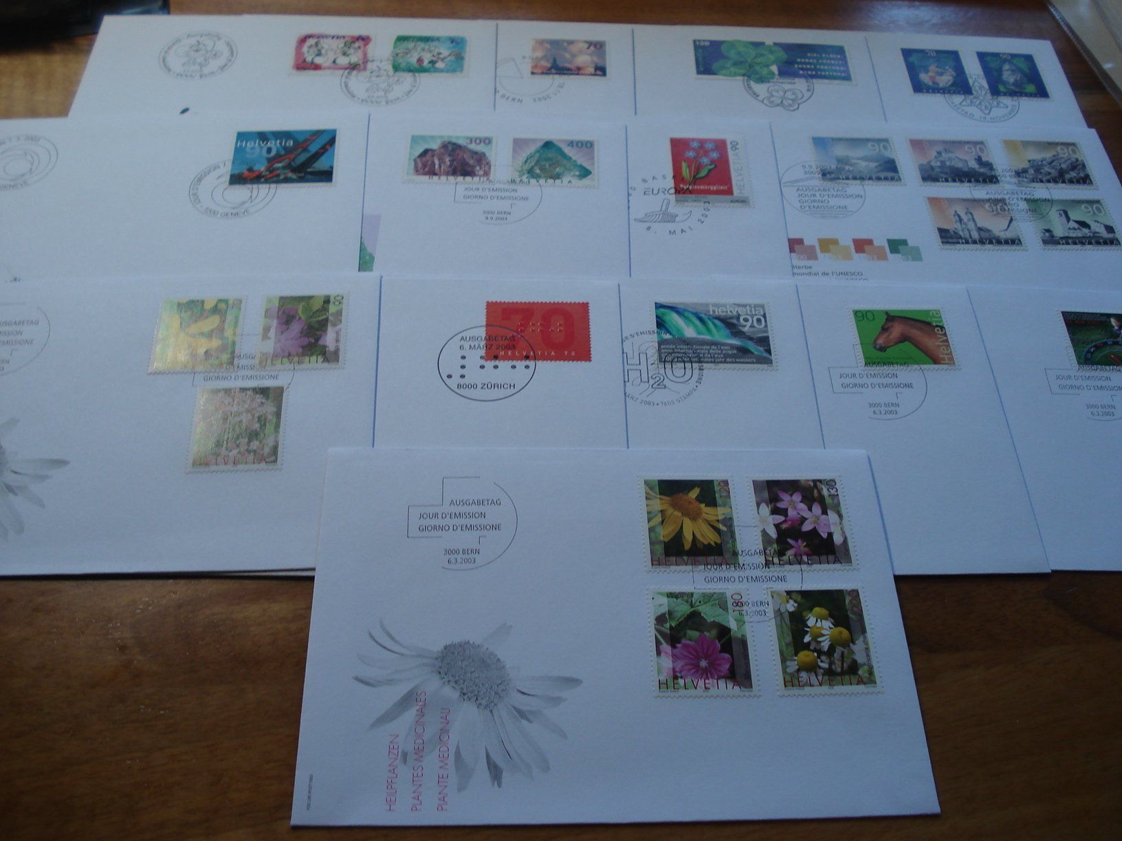 Tutti i francobolli: Schweiz 2003, Set FDC , 14 Belege – Usato da Niederwil AG venduto da morostahu 2