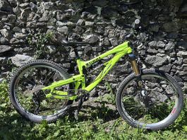 Intense Uzzi - Mountainbike Downhill