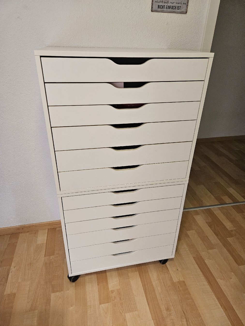Ikea Cassettiere: Alex Kode 1x IKEA ohne Rollen. Neupreis 150.- – Usato da Kaltbrunn venduto da AliToni 1