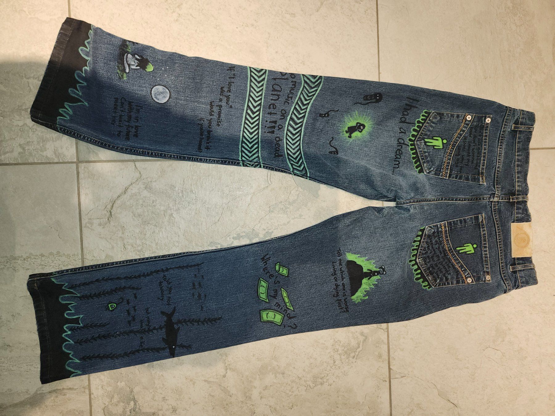 Jeans: Billie Eilish Hose – D'occasion à Lupsingen par sop_8lz2 1