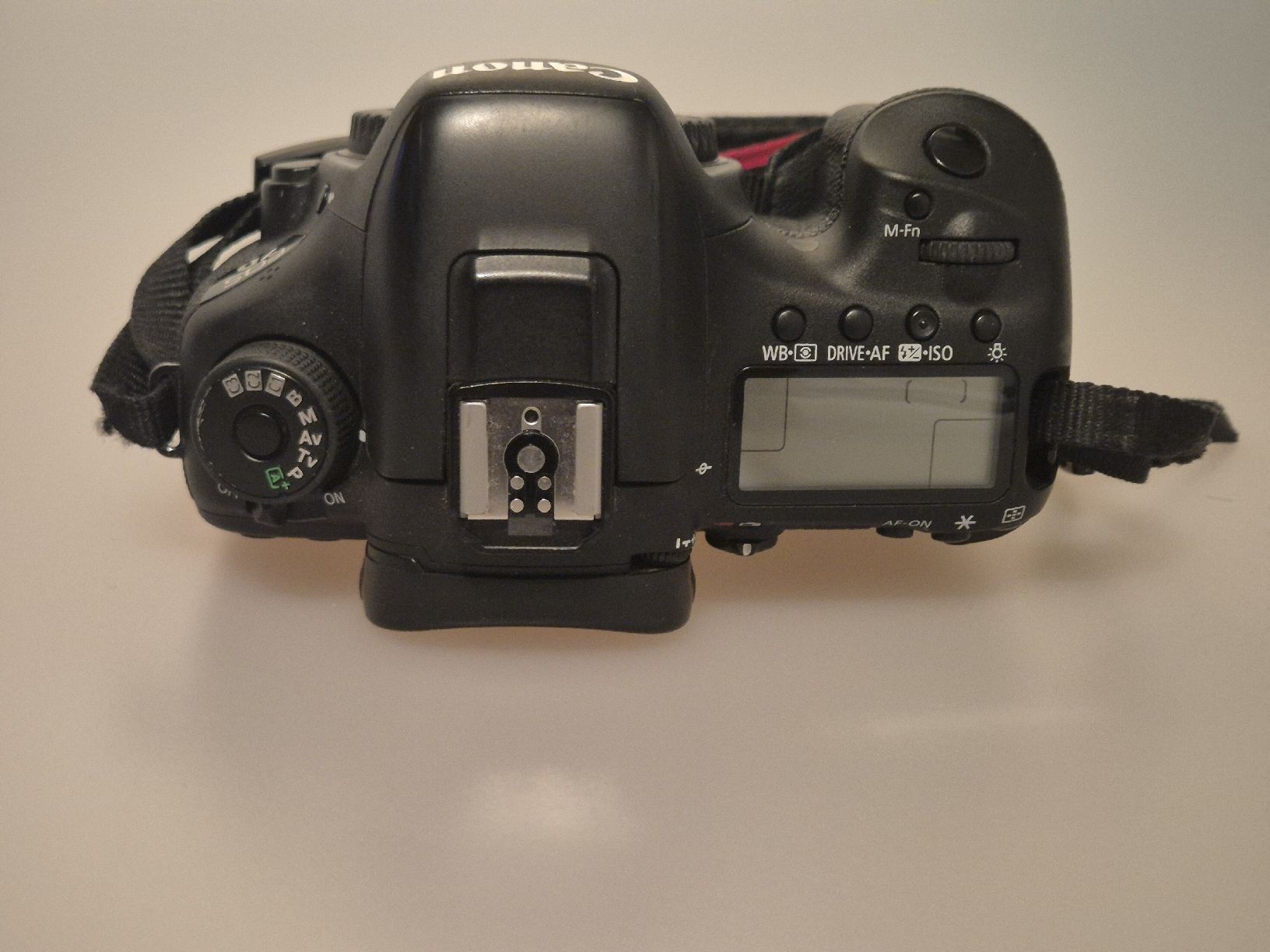 Canon Fotocamera: Canon EOS 7D Mark II mit Objektiv und Blitz gebraucht – Usato da Valchava venduto da Pepe690 3