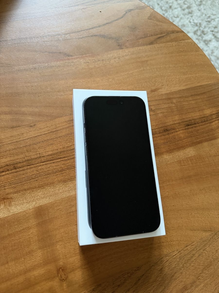 Apple Portables: iPhone 15 128GB Black – D'occasion à Erlenbach ZH par narelke 3