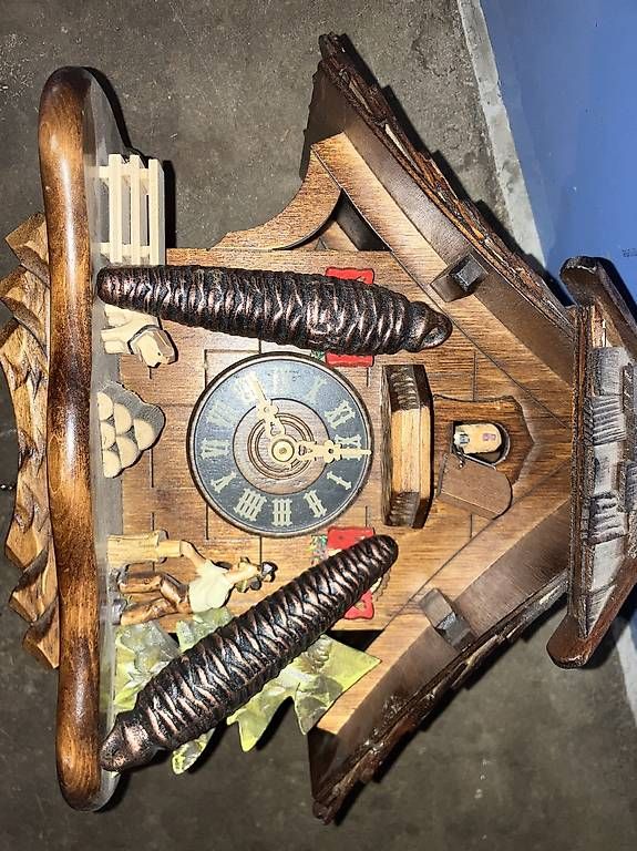 Orologi: Schweizer Kuckucksuhr – Usato da Farnern venduto da Preiselbeeri8