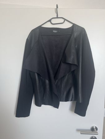 ONLY Jacke Kunstleder schwarz Grösse XL guter Zustand