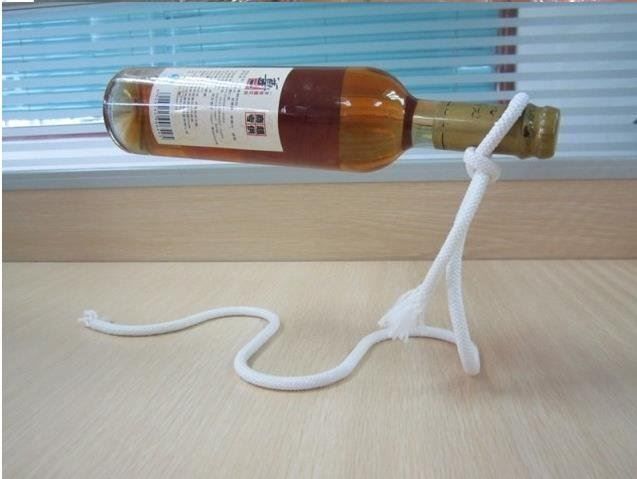 Weingestelle & -ständer: magische Wein Schnur / Halter / Ständer – Neu und originalverpackt aus Dättlikon von easythings 1
