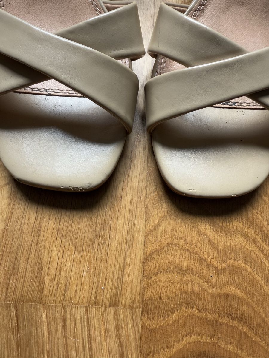 Scarpe da donna: Damenschuhe beige, Gr. 39 – Usato da Zürich venduto da Lenath22 2