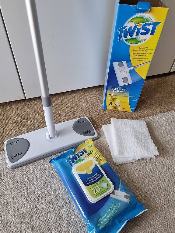 Altro in Apparecchi per la pulizia: Twist Bodenwischer Set – Usato da Basel venduto da inf_fym8