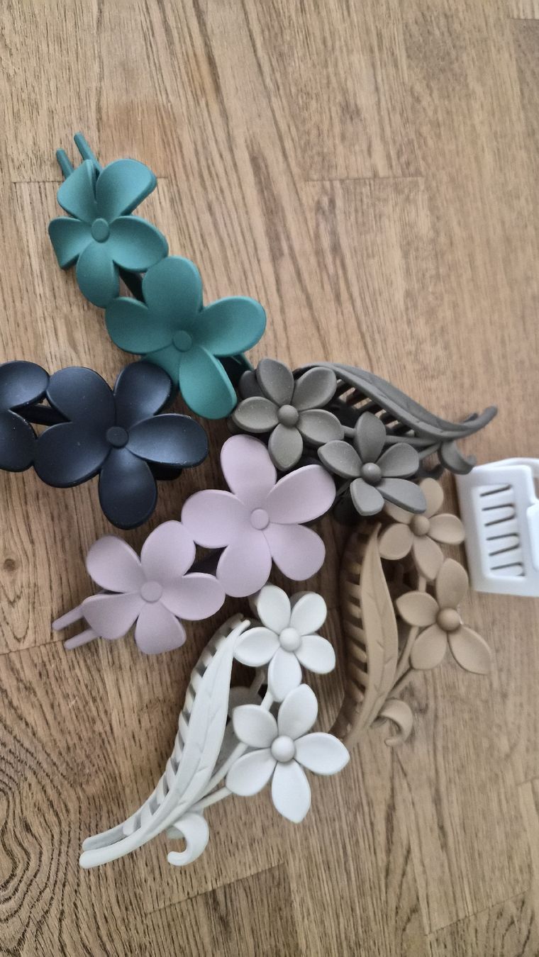 Haarschmuck: Neue blumige Haarspangen – Neu und originalverpackt aus Münchenbuchsee von toviloa 1