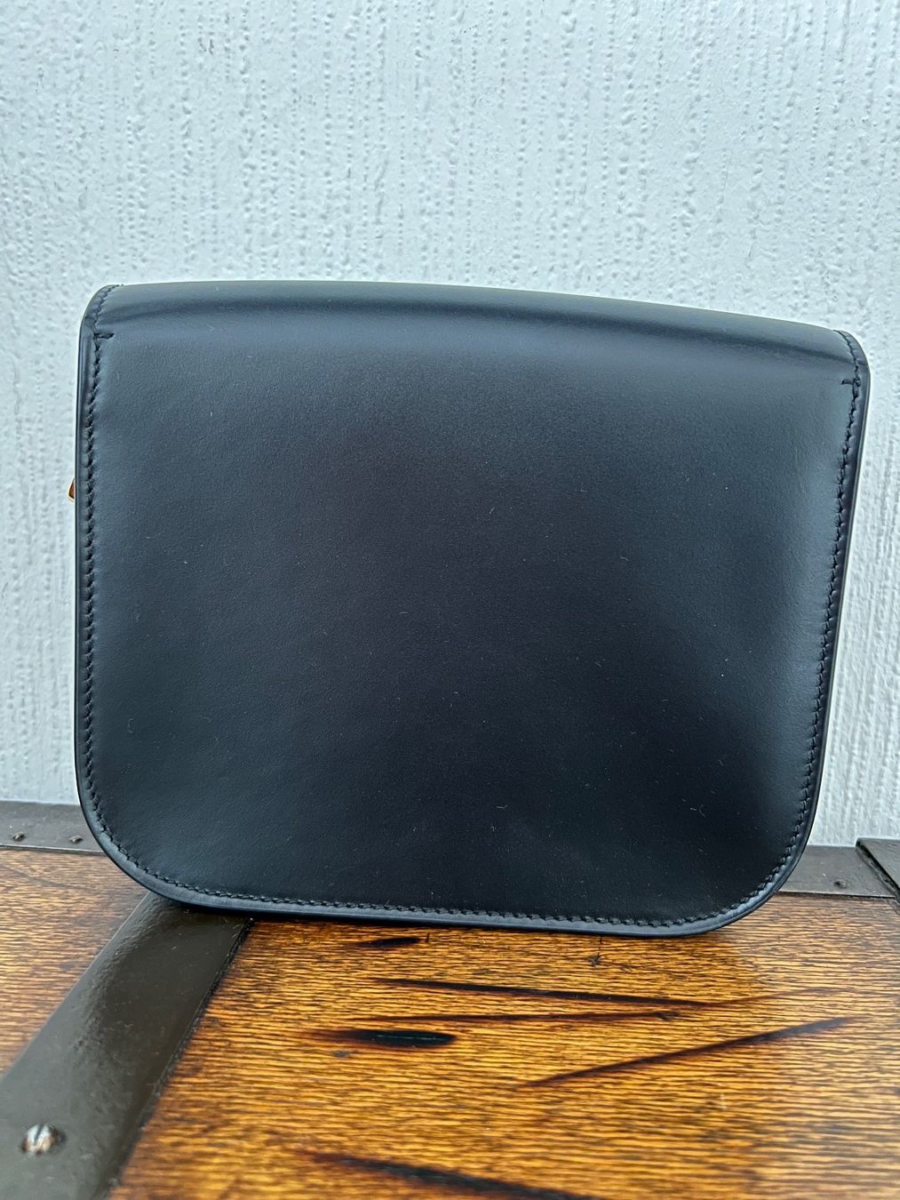 Burberry Borse da donna: BURBERRY Black Small Elizabeth Leather Bag – Usato da Lausanne venduto da dia_xs9l 1