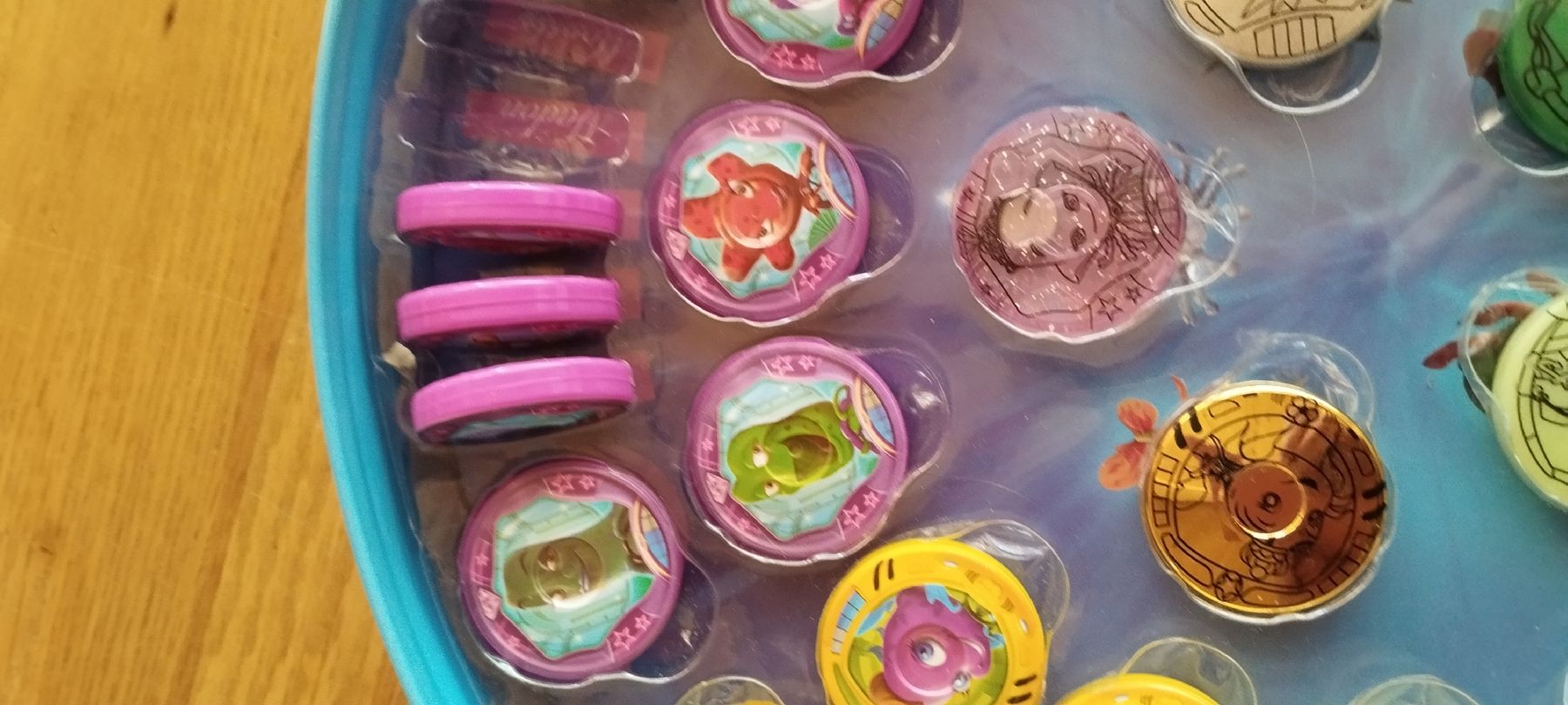 Migros Giochi: Kinder Captain Mania Migros  – Usato da Mörel venduto da MJoaoCosta 4