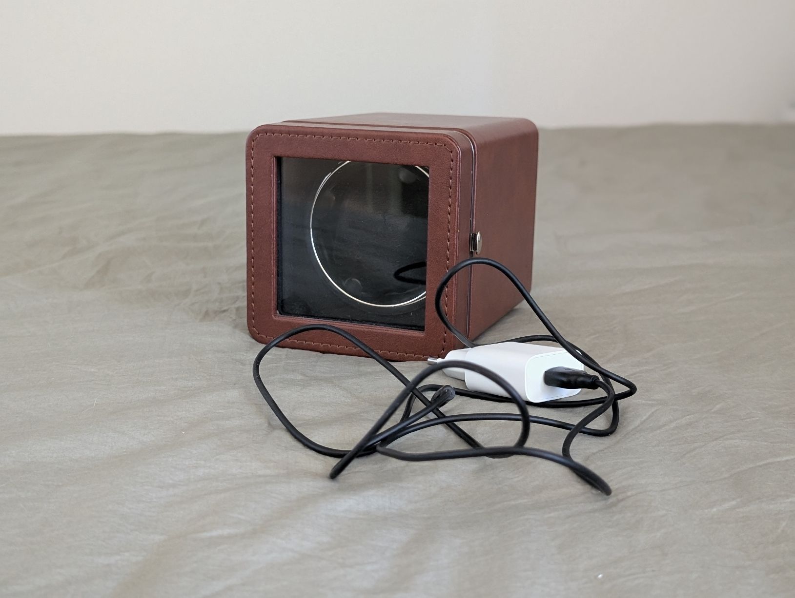 Orologi: Automatic Watch Winder Box Brown - Like New Condition – Usato da Pully venduto da krisnay 5