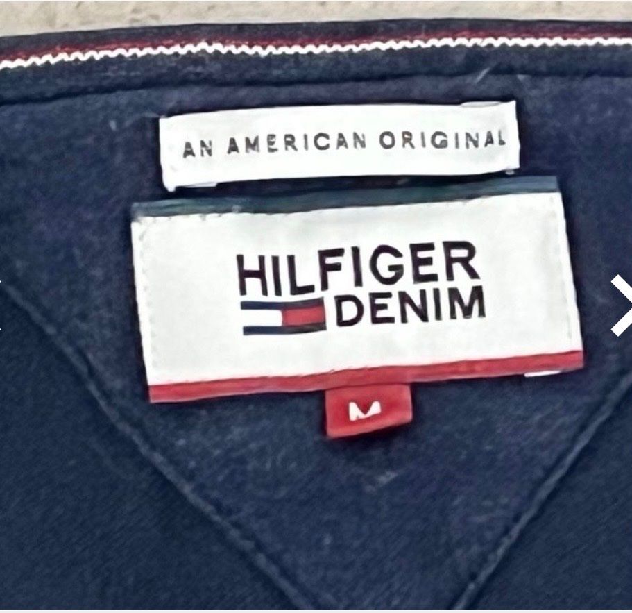 Tommy Hilfiger Maglioni & Felpe: Pullover Hilfiger Denim dunkelblau Gr M – Usato da Luzern venduto da Sono2 1