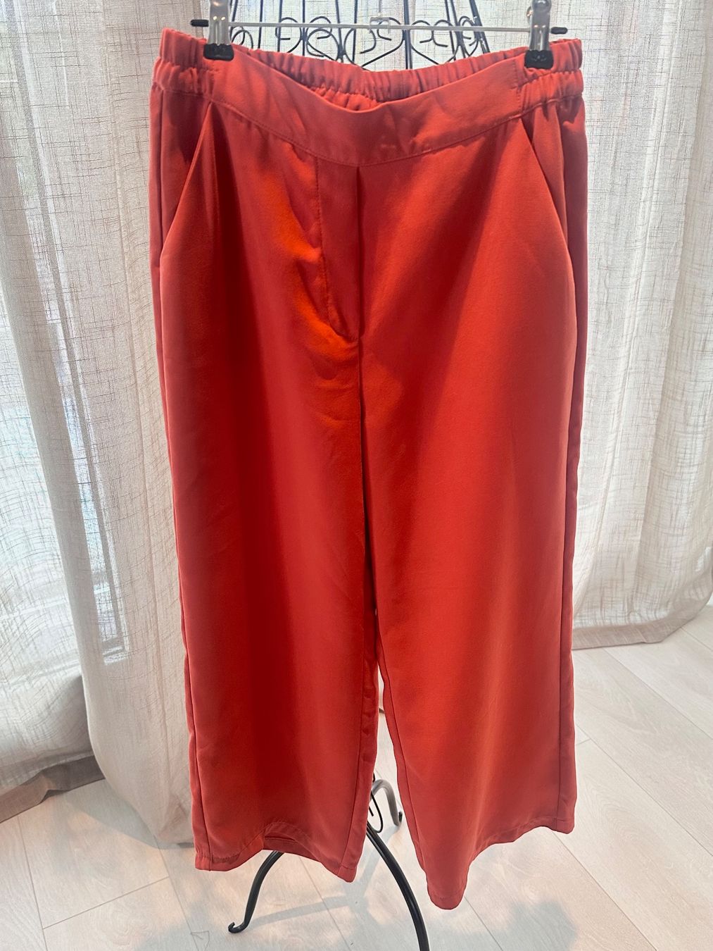 Mango Pantaloni: Schicke Mango Marlene Hose, wie neu – Nuovo (secondo la descrizione) da Bremgarten AG venduto da jiom