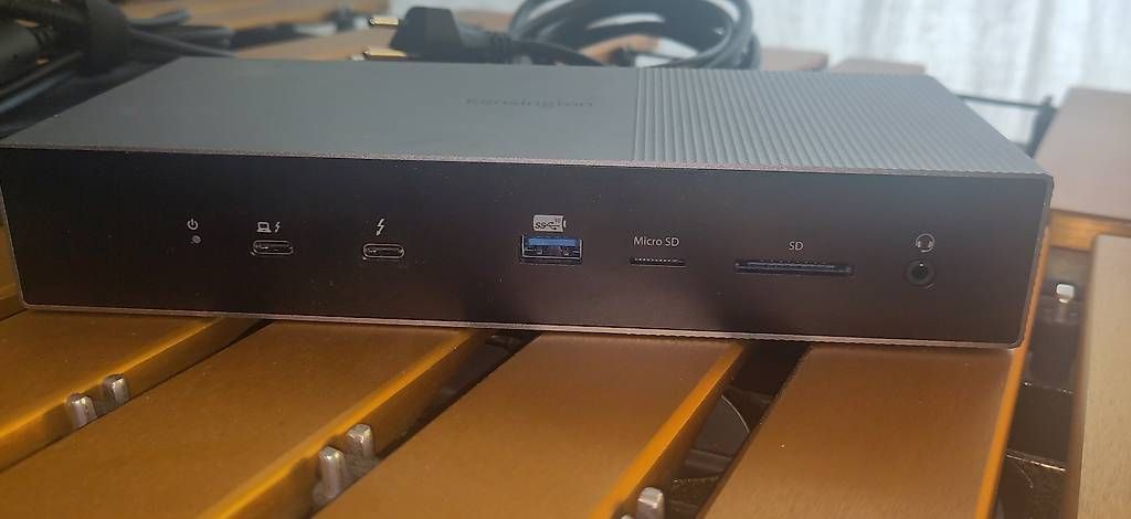 Kensington Docking station: Dockingstation Kensington SD5000T5 – Usato da Luzern venduto da thedvg 1