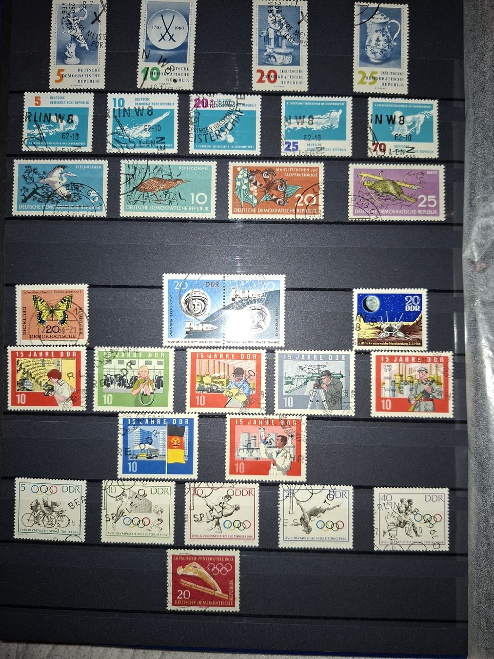 Tutti i francobolli: Briefmarkensammlung DDR  – Usato da Balgach venduto da SIMEON27 3