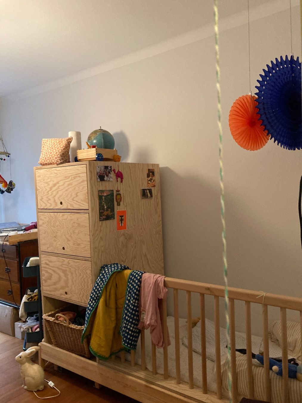 Betten: 2 Kinderbetten mit 2 eingebauten Schränken – Gebraucht aus Zürich von laelza