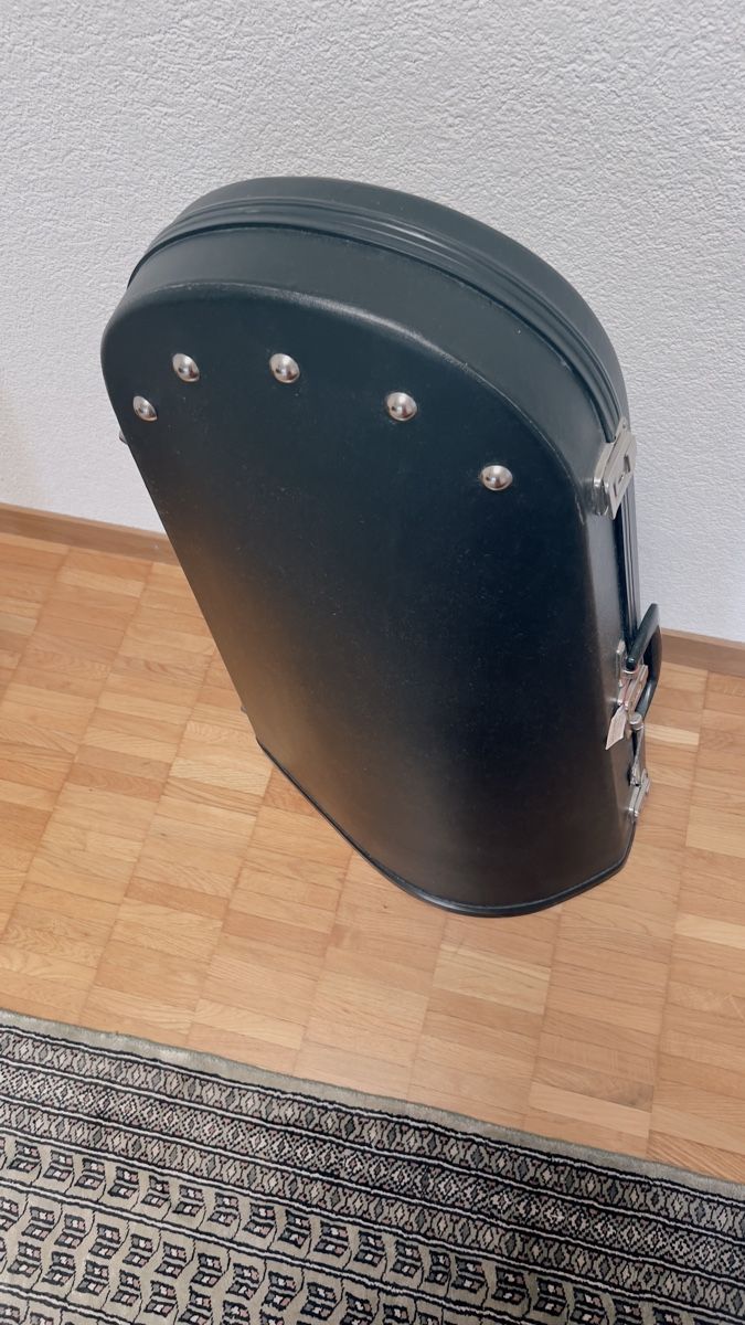 Strumenti musicali: Hartschalenkoffer Euphonium schwarz – Usato da Baden venduto da Mercedes_Beer 2