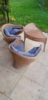 Chaises "lotus" et table yoga