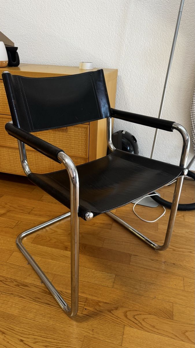Chaises: Leather chair  – D'occasion à Geneve par mak_hzx5 2