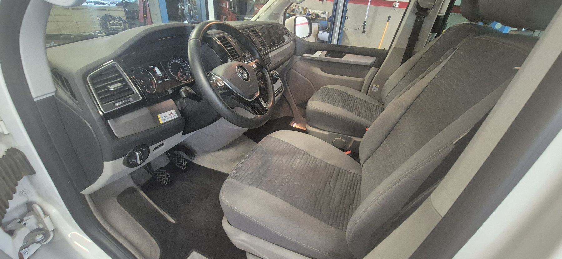 VW Veicoli da campeggio: vw t6 california ocean red – Usato da Carouge GE venduto da AutoMotoDrize 7
