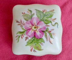 Porzellandose, handbemalt, "Porcelaines Limoges France"