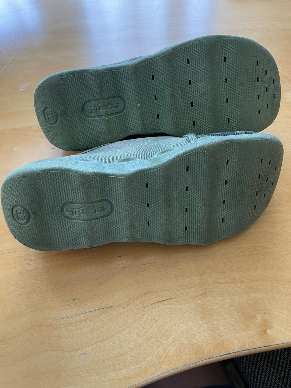 Scarpe per ragazzi: Dino Hausschuhe gr 32 – Usato da Ebikon venduto da Agnes62 3