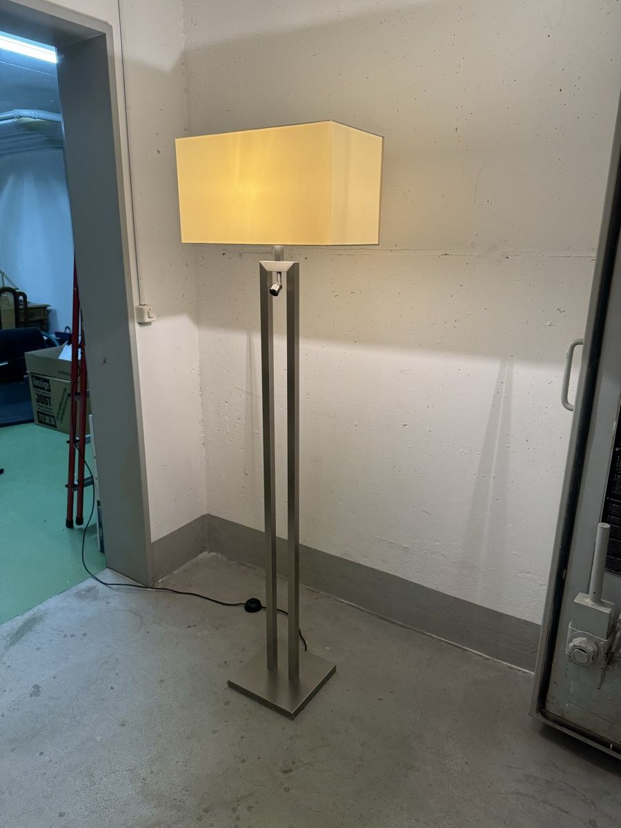 Lampade: Stehlampe LED, Baulmann Nickel matt,  neu – Nuovo (secondo la descrizione) da Muttenz venduto da Ale69