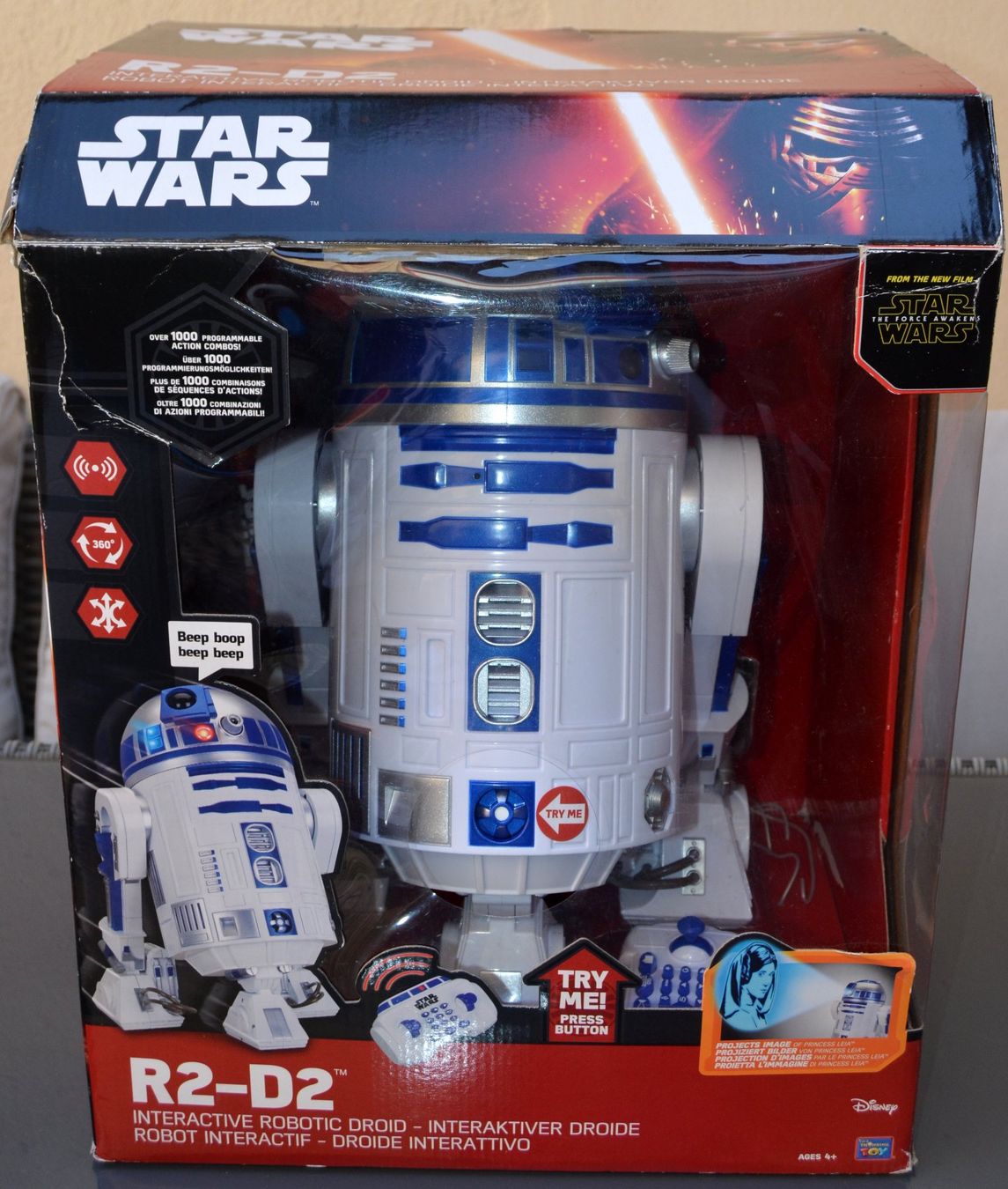 Star Wars Giocattoli: Star Wars Robot R2-D2 interaktiver Roboter robot interactif – Usato da Collonges venduto da arashee