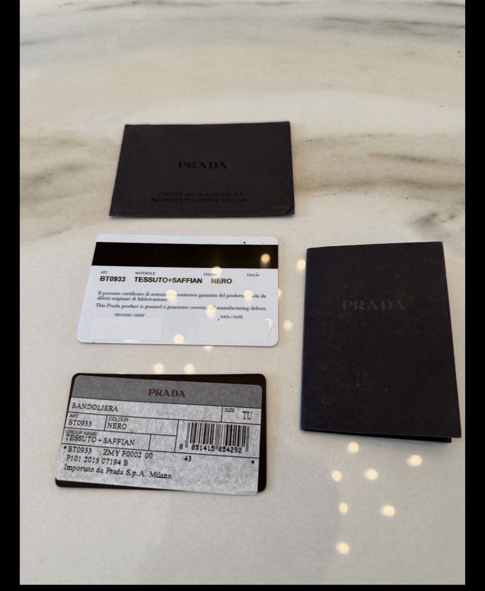 Borse da donna: Prada Crossbody Bag Bandoliera schwarz gold – Usato da Oberglatt ZH venduto da jul_nhy7 1